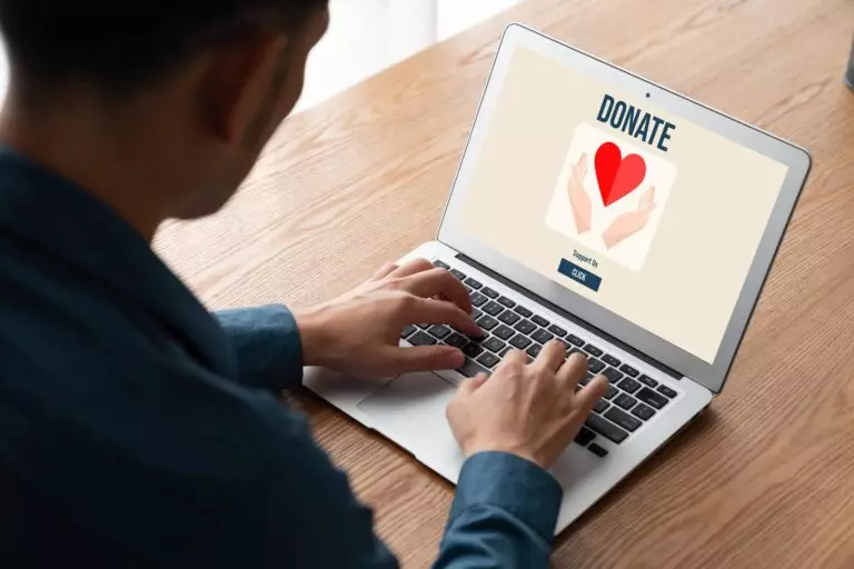 Online Fundraising Challenges & How to Solve Them